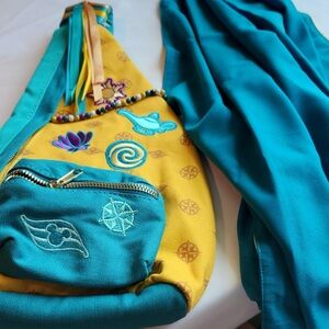 DISNEY CRUISE LINE Treasure Royal Adventure Tea Party Sling Pack | NWT